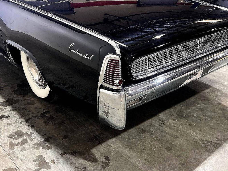 1961 Lincoln Continental