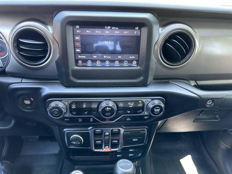 2022 Jeep Gladiator Willys