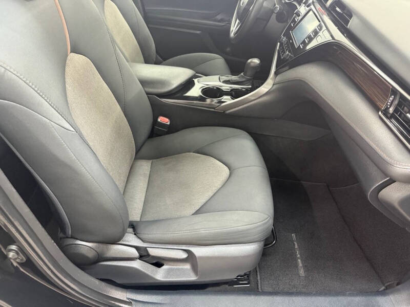 2020 Toyota Camry LE