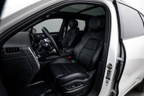 2023 Porsche Cayenne S Platinum Edition