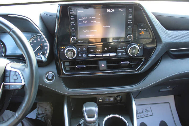 2022 Toyota Highlander XSE