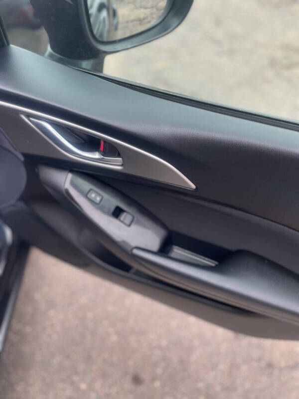 2017 Mazda MAZDA3 Sport