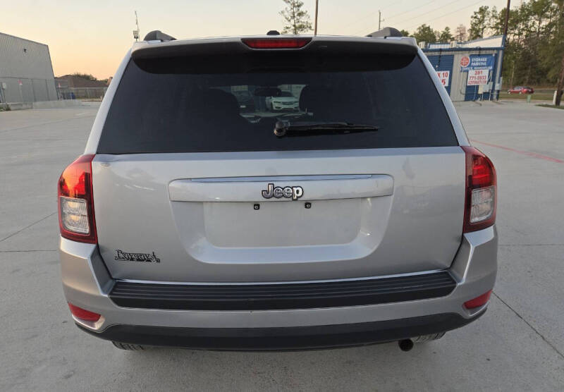 2017 Jeep Compass Sport photo 15