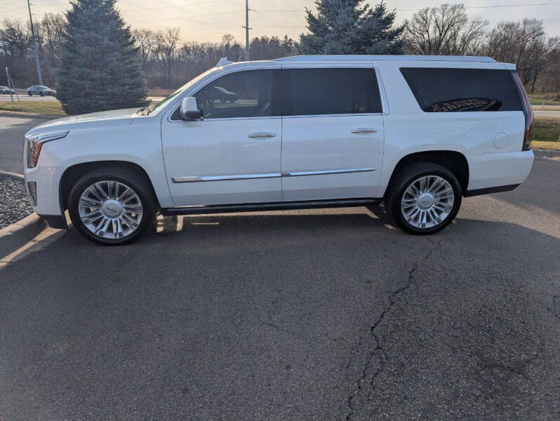 2019 Cadillac Escalade ESV Platinum