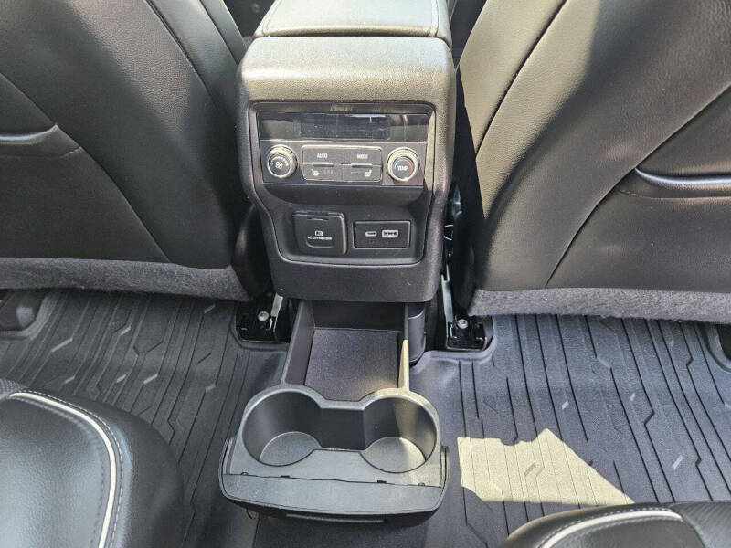 2020 GMC Acadia Denali