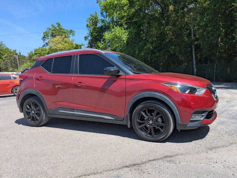 2020 Nissan Kicks SR