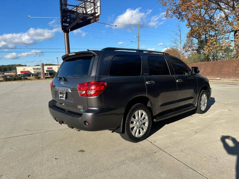 2014 Toyota Sequoia Platinum photo 24