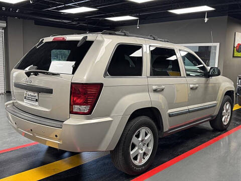 2009 Jeep Grand Cherokee Laredo