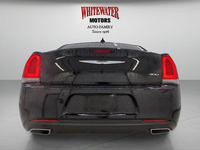 2019 Chrysler 300 Touring