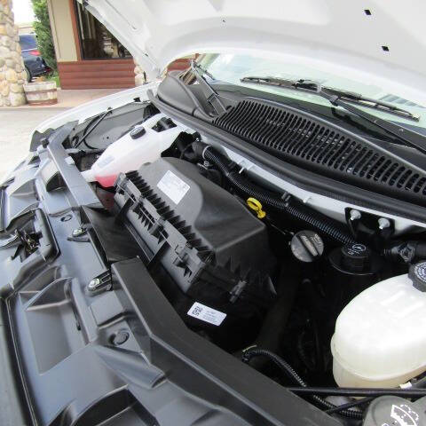 2025 Chevrolet Express LT 3500