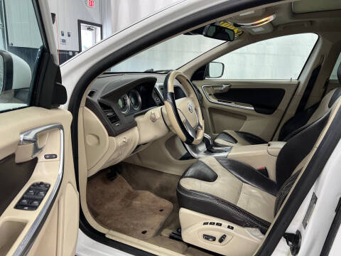 2013 Volvo XC60 3.2 Premier Plus