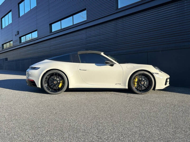 2022 Porsche 911 Targa 4 GTS