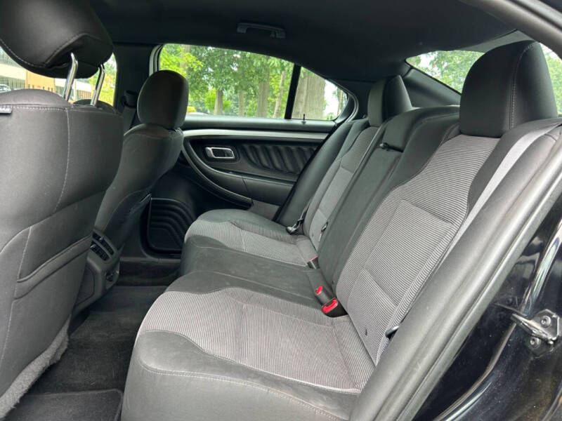 2016 Ford Taurus SEL