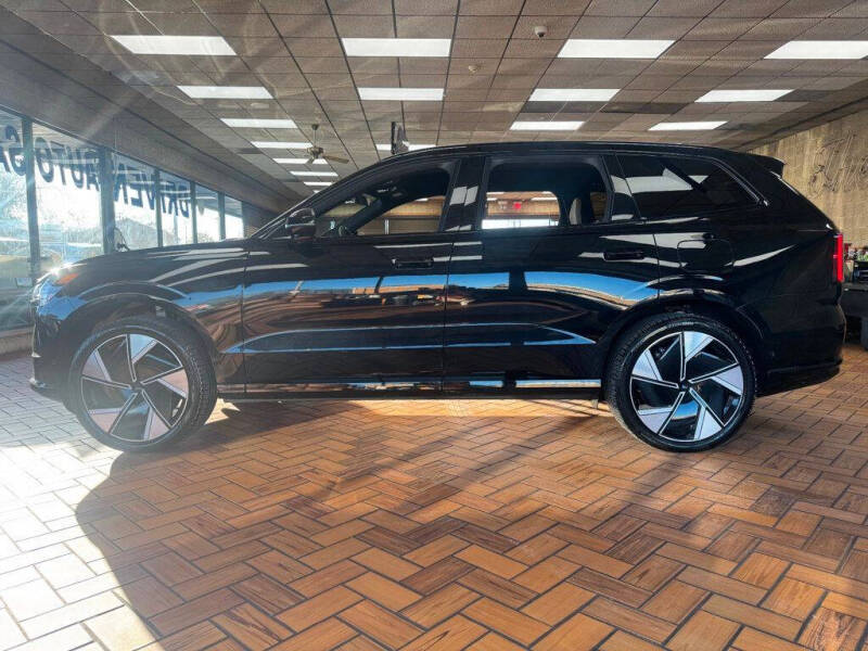 2025 Volvo EX90 Twin Plus 7P