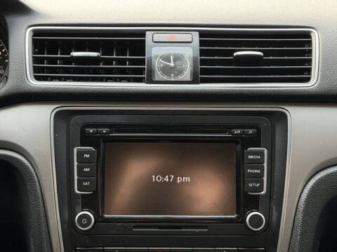 2015 Volkswagen Passat 1.8T Limited Edition