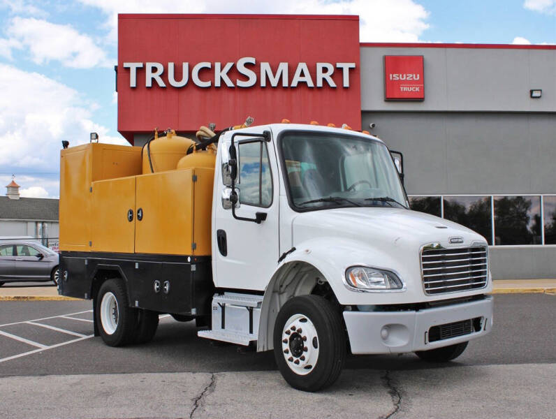 2020 Freightliner M2 106