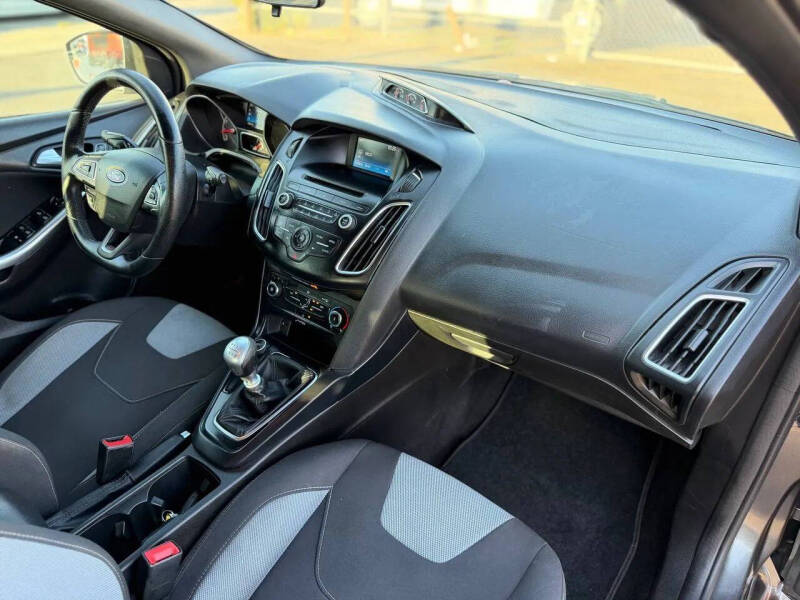 2017 Ford Focus ST
