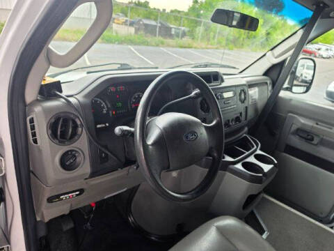 2009 Ford E-Series E-350 SD