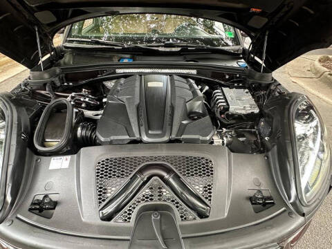 2020 Porsche Macan S
