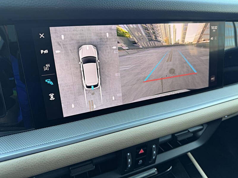 2024 Porsche Cayenne