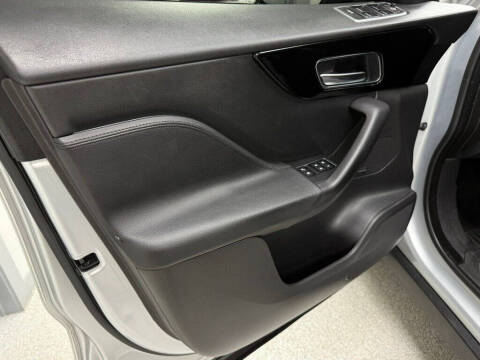 2017 Jaguar F-PACE 35t Premium