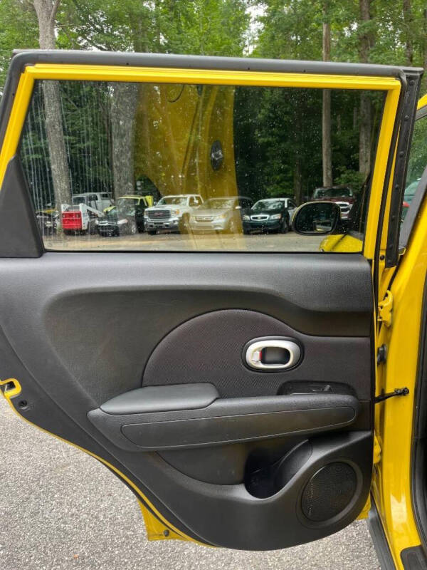 2016 Kia Soul +