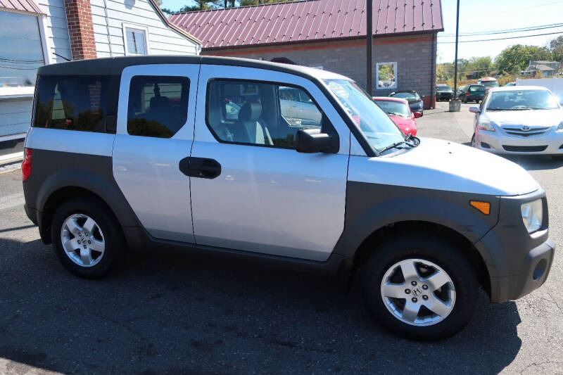 2003 Honda Element for sale at GEG Automotive in Gilbertsville PA
