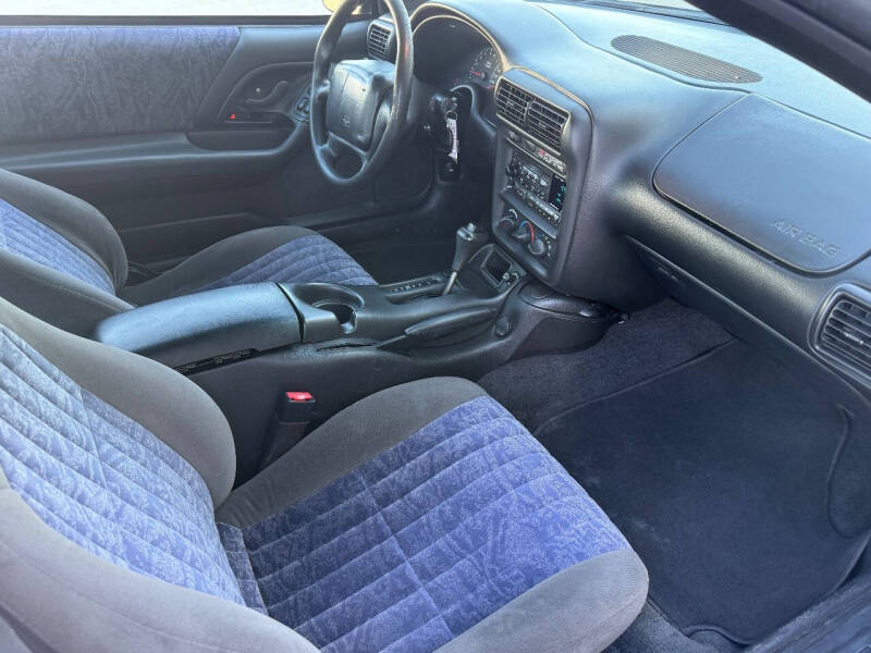 2002 Chevrolet Camaro