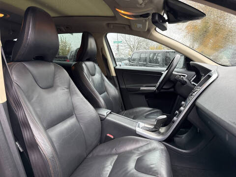 2013 Volvo XC60 T6 Premier Plus