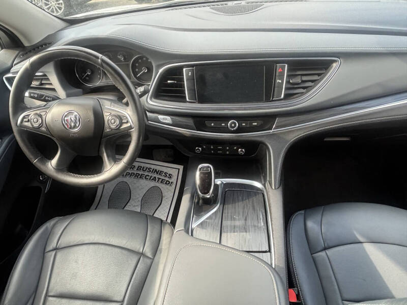 2021 Buick Enclave Essence