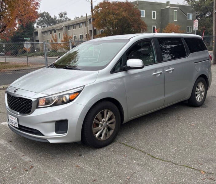 2017 Kia Sedona LX