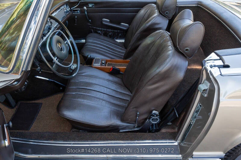 1971 Mercedes-Benz 280-Class