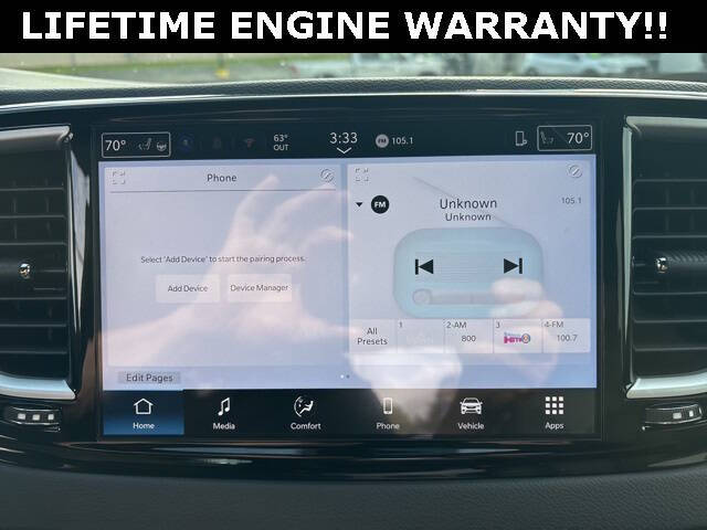 2025 Chrysler Voyager LX