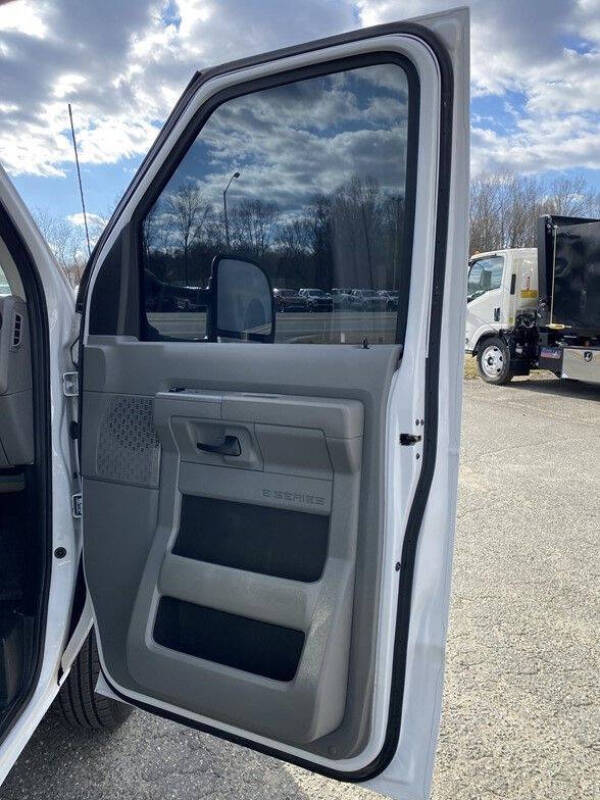 2024 Ford E-Series