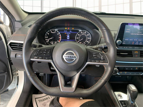 2022 Nissan Altima 2.5 SR