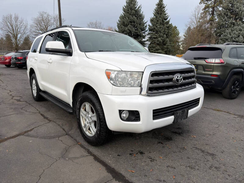 2016 Toyota Sequoia SR5