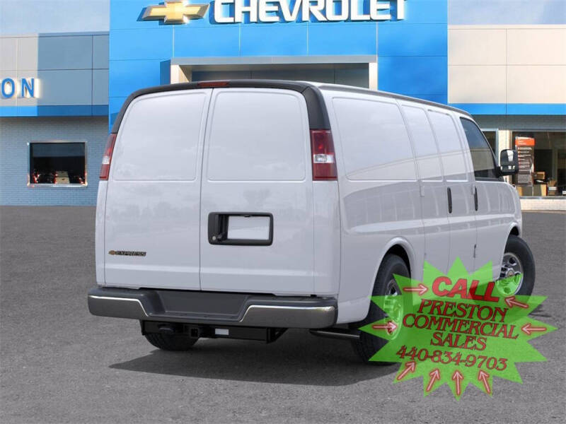 2025 Chevrolet Express 2500