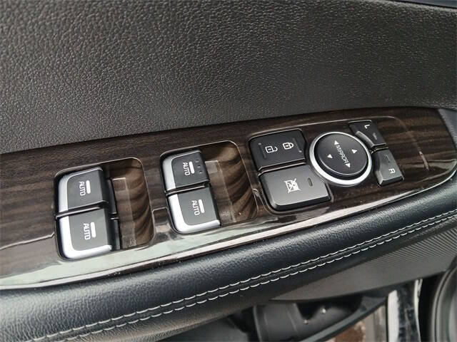 2020 Kia Sorento EX V6