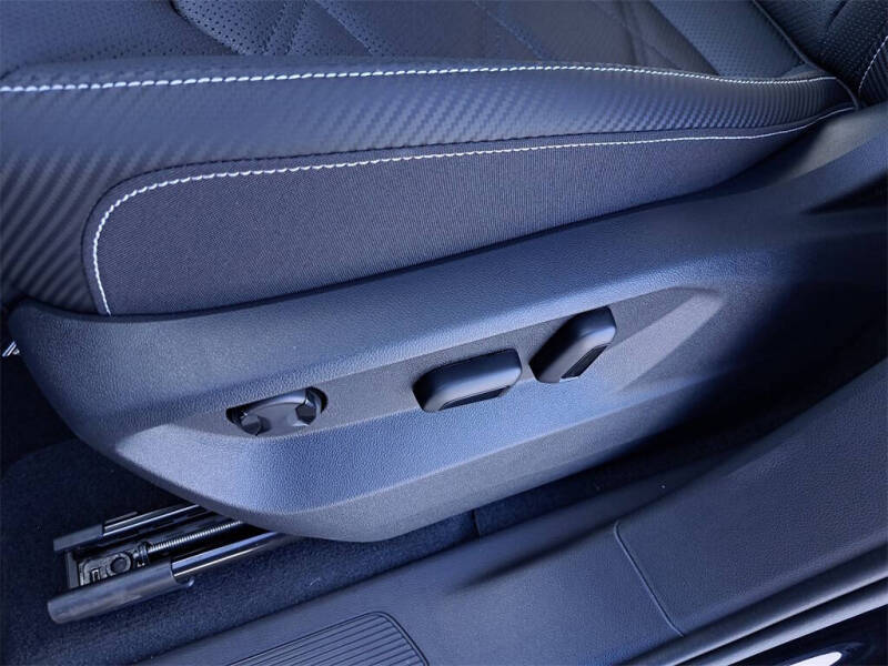 2026 Volkswagen Atlas Cross Sport SE