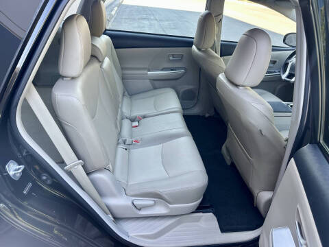 2012 Toyota Prius v Five