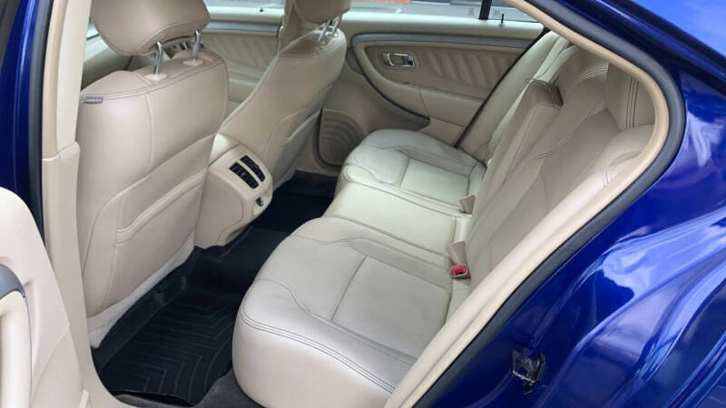 2013 Ford Taurus SEL