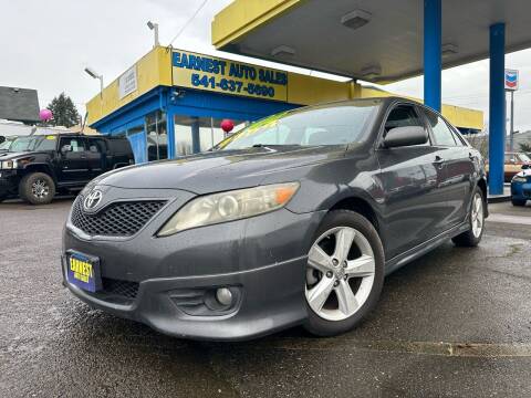 2010 Toyota Camry for sale at Earnest Auto Sales in Roseburg OR