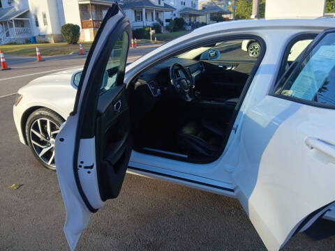 2019 Volvo S60 T6 Momentum