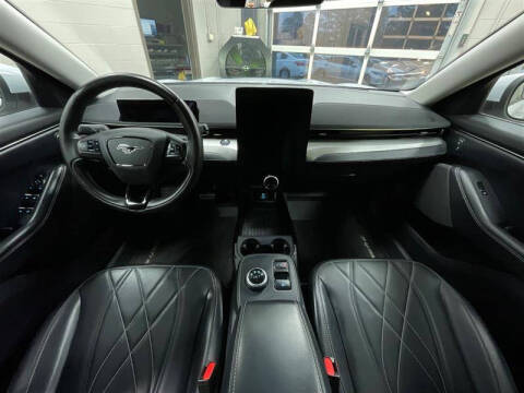 2021 Ford Mustang Mach-E Select