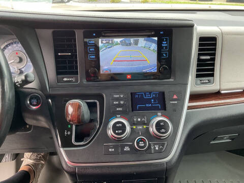 2015 Toyota Sienna Limited 7-Passenger