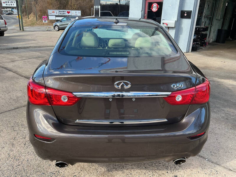 2015 Infiniti Q50