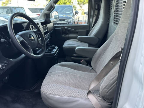 2018 Chevrolet Express 2500
