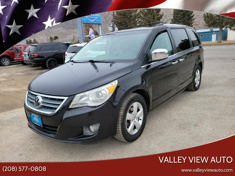 2011 Volkswagen Routan SEL Premium
