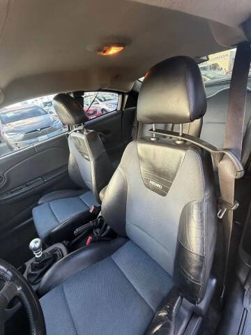2005 Saturn Ion Red Line