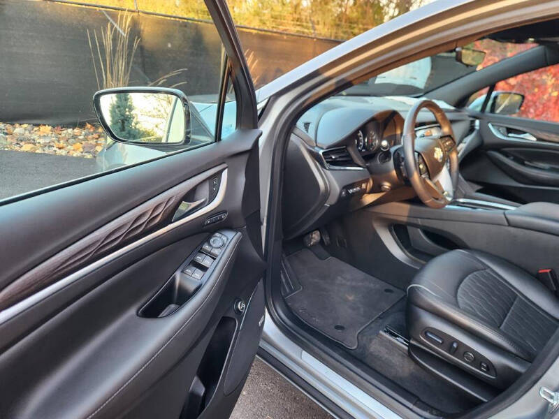 2024 Buick Enclave Avenir